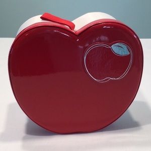 Nina Ricci Paris Parfums Apple Case w/Lid